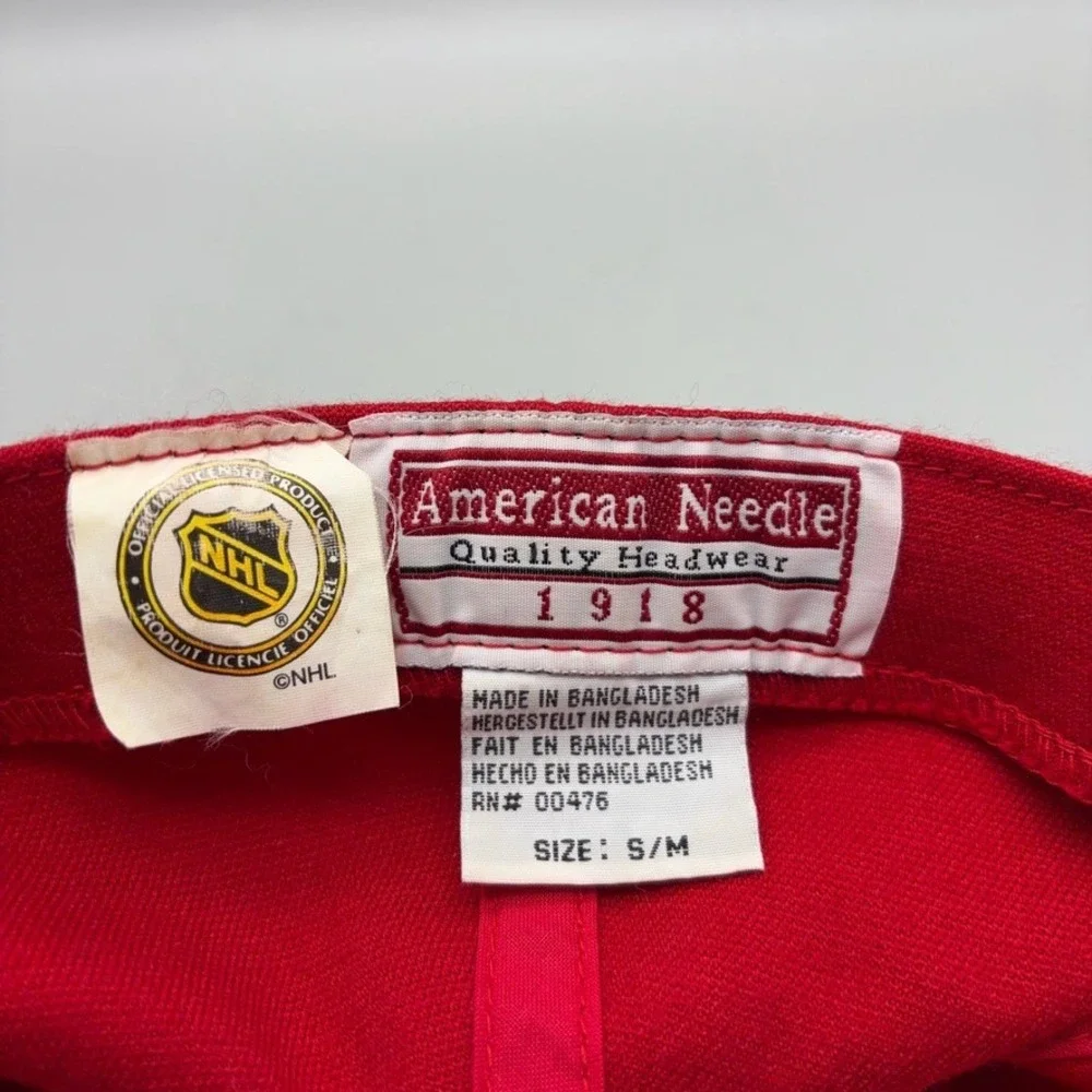 Detroit Red Wings Hat Men S/M Red Embroidered NHL Hockey Cap American Needle